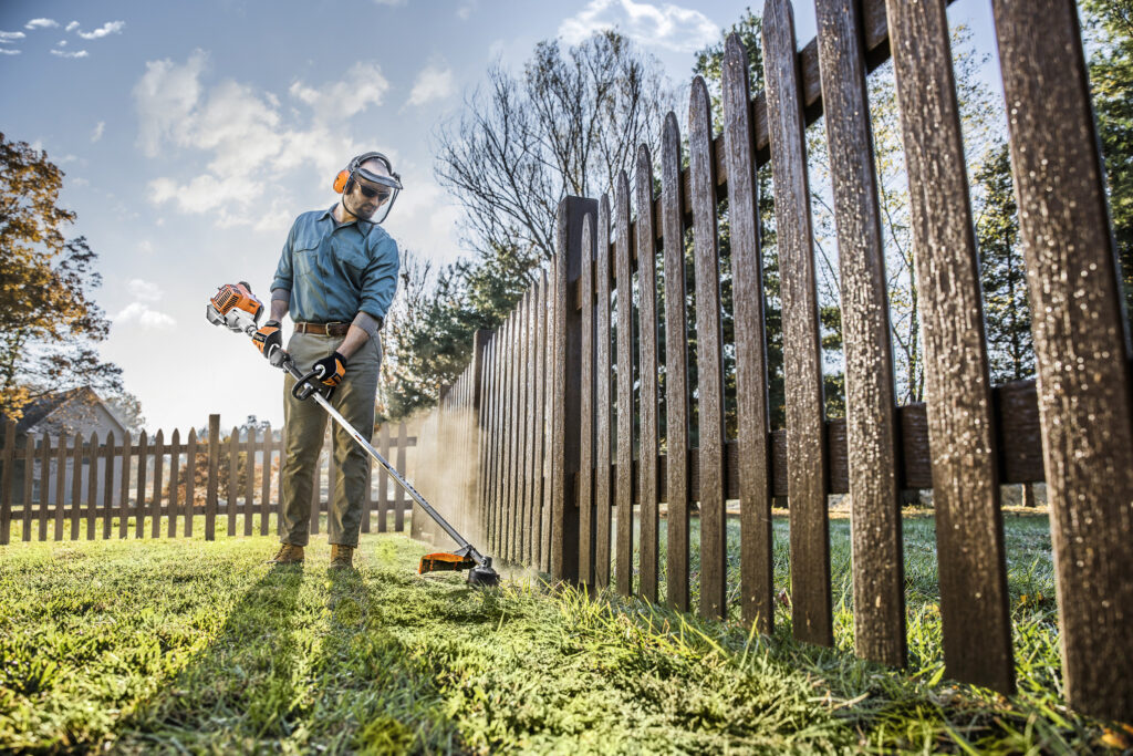 landscaping and trade Grass Trimmers at redmac ag services Western Australia