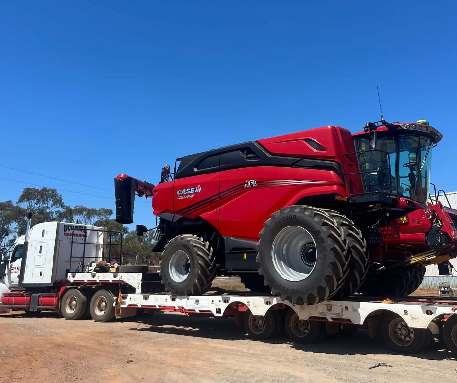 Gary Chivers is no stranger to the Case IH brand. Years ago he ran Case IH machinery before making the switch to green — but with the delivery of a brand new Case IH AF9 Combine, he's made his way back to team RED.