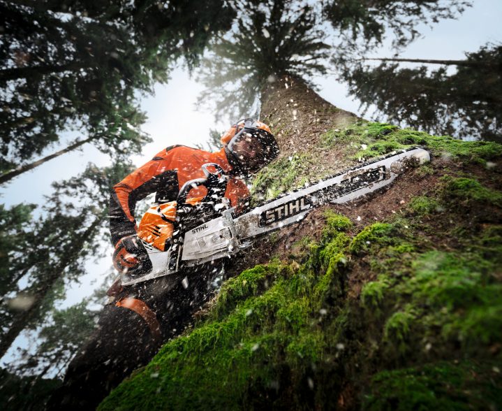REDUCES OIL CONSUMPTION. The STIHL Ematic system comprises a STIHL Ematic or Ematic S guide bar
