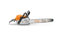 FOR SIMPLE AND SECURE RE-TENSIONING. Side-mounted chain tensioning allows for protected