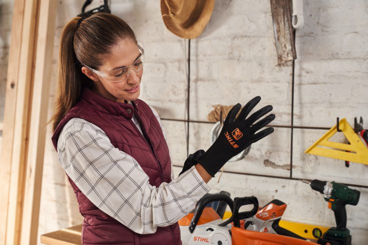 Coating to enable a good grip with all fingers even if surfaces are damp at redmac ag services Moora and Three Springs Western Australia